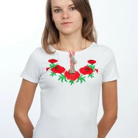 Белая футболка вышиванка женская